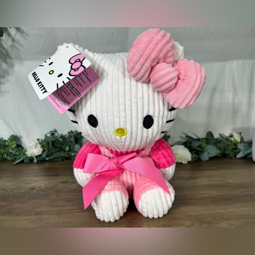 🍓 Hello Kitty Plush Character + Full Size Throw Blanket 🎀